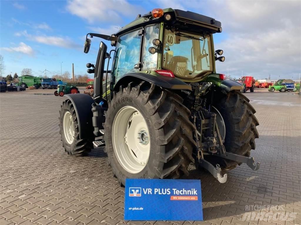 Valtra G125EV 트랙터