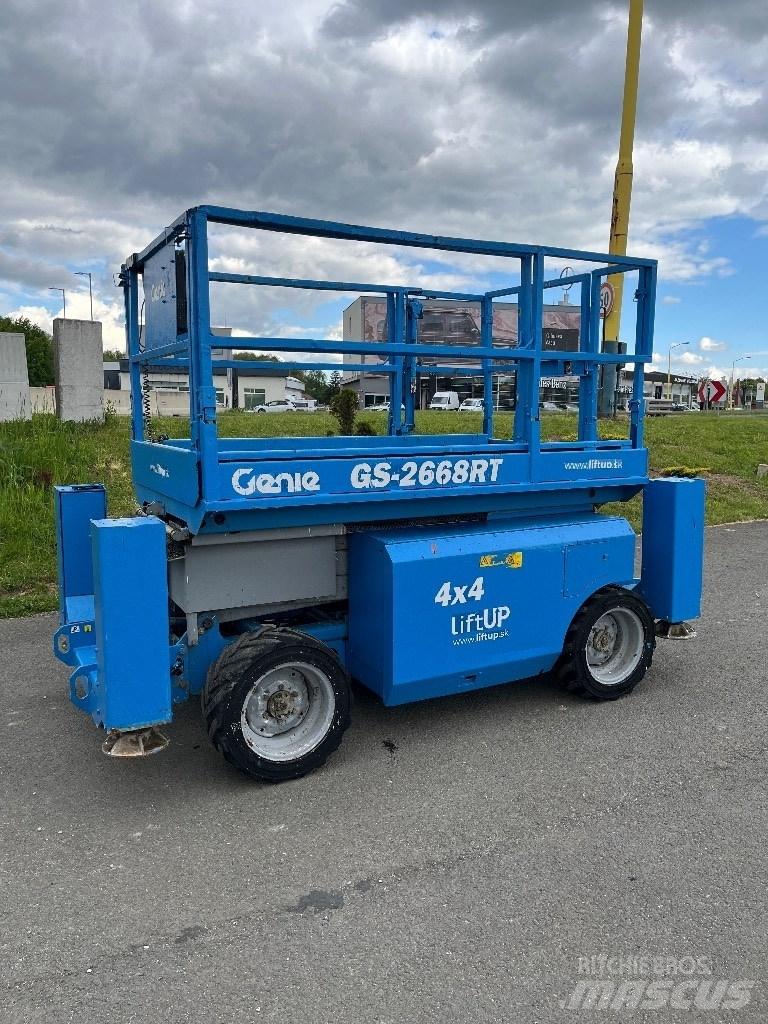 Genie GS 2668 RT 가위형 리프트