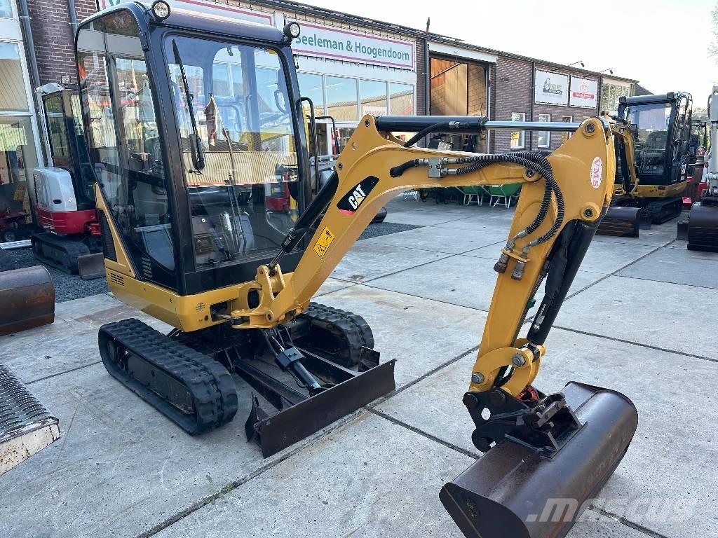 CAT 301.4 C 소형 굴삭기 7톤 미만