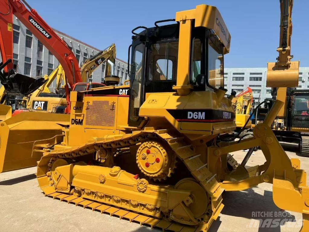 CAT D 6 M XL 크롤러 도저