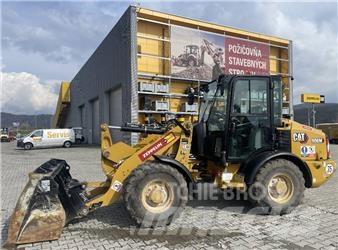 CAT 906 M  휠로우더