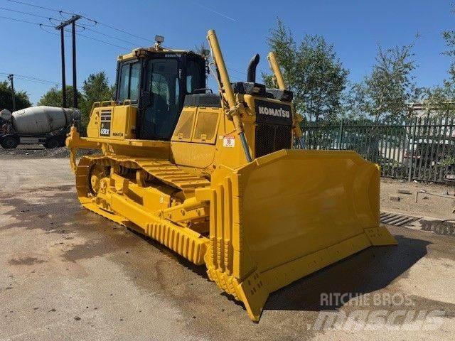 Komatsu D65EX-18 크롤러 도저