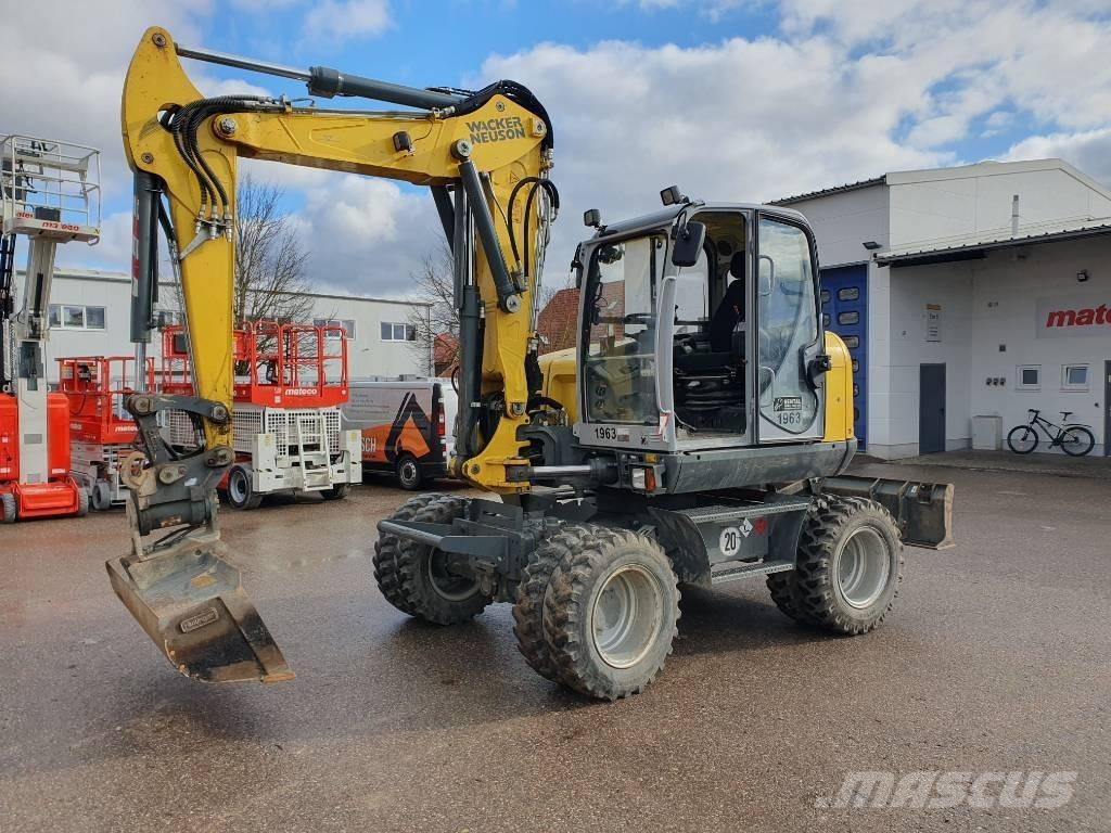 Wacker Neuson EW100  휠 굴삭기