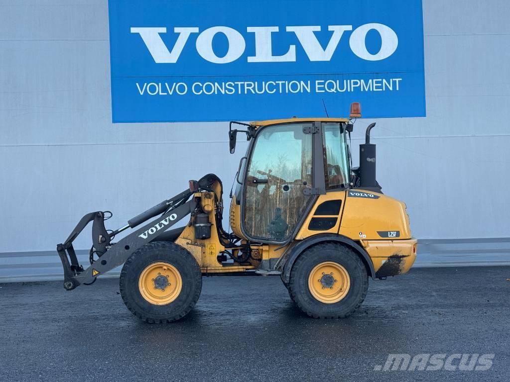 Volvo L 25 F  휠로우더