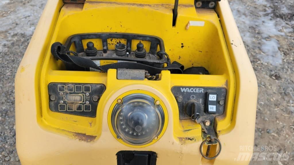 Wacker Neuson RT 토양 다짐기