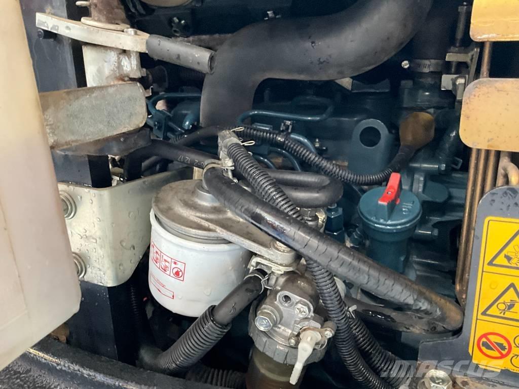 Kubota U 27-4 소형 굴삭기 7톤 미만