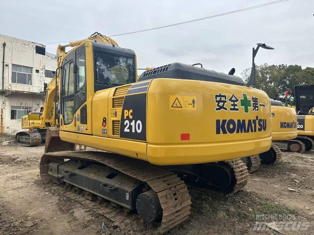 Komatsu PC 210 LC-7 대형 굴삭기 29톤 이상