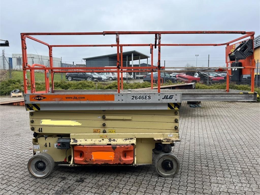 JLG 2646 ES 가위형 리프트