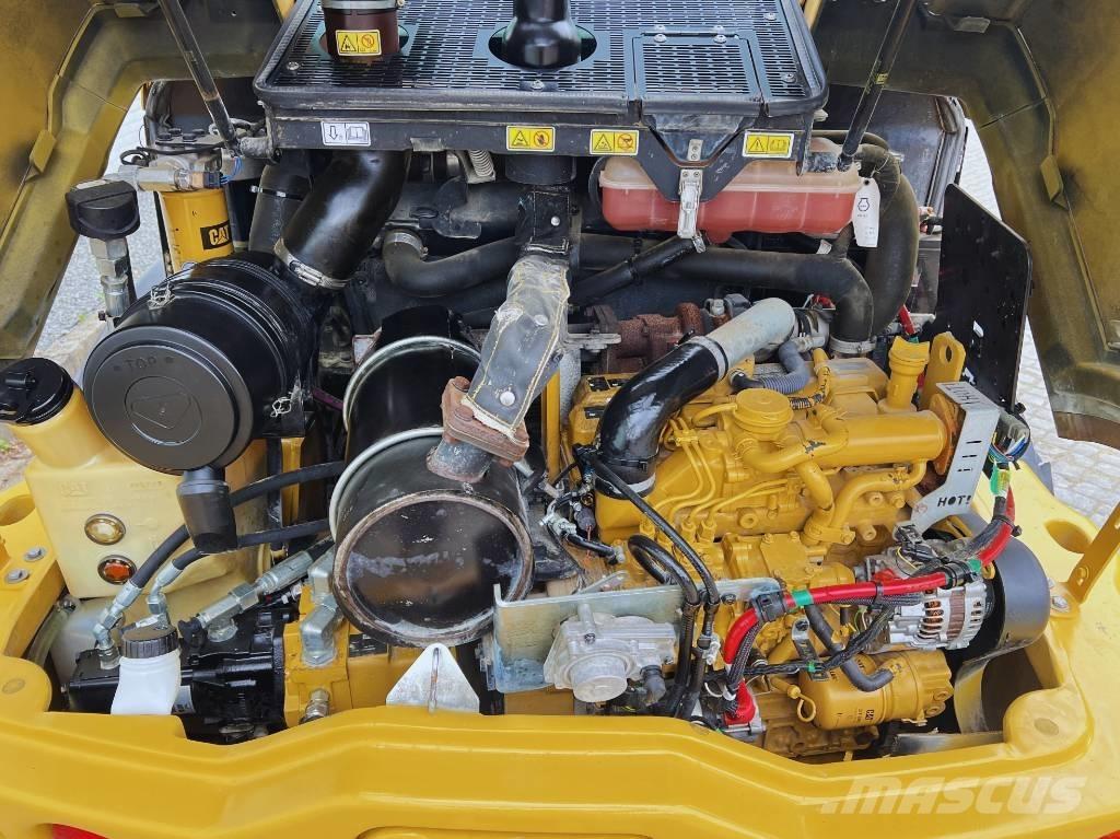 CAT 906 M     2016  휠로우더