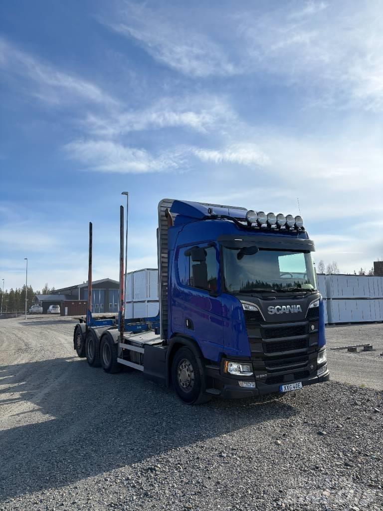 Scania R 650 목재 트럭