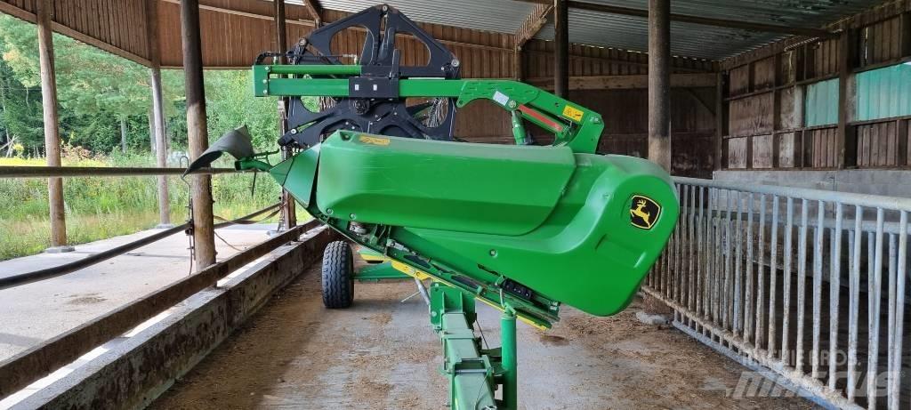 John Deere 625 X 콤바인 헤드