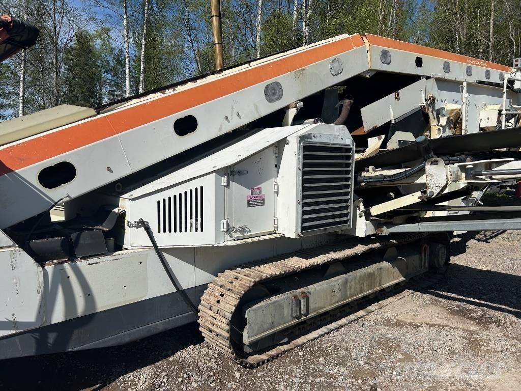 Metso ST 358 이동식 선별기