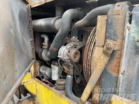 CAT 910 F  휠로우더