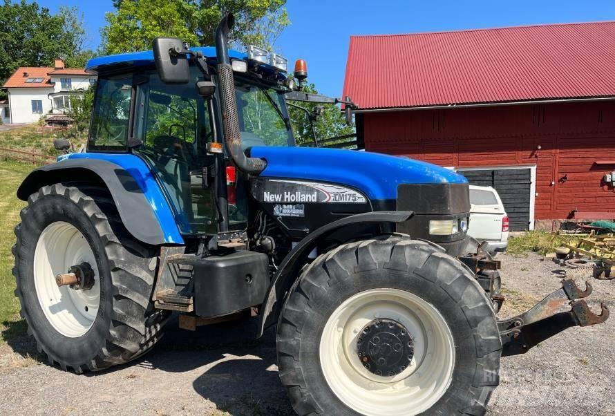 New Holland TM 175 트랙터
