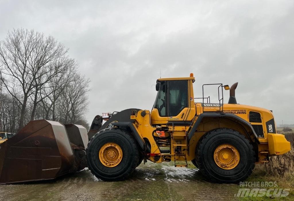 Volvo L 250 G  휠로우더