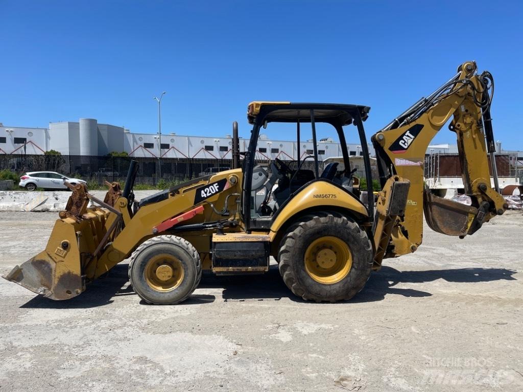 CAT 420 F 백호로더
