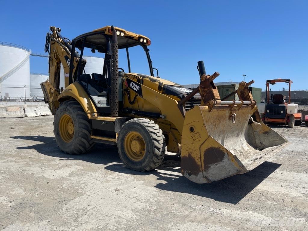 CAT 420 F 백호로더