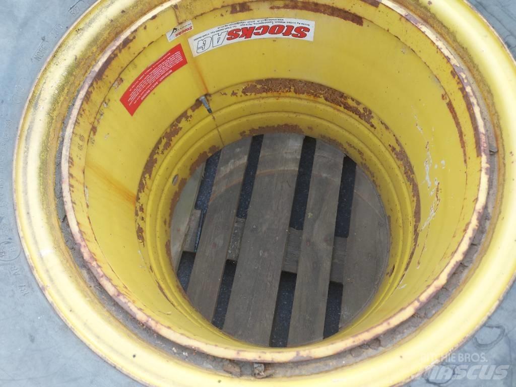 Goodyear 540/65x28 기타 트랙터 부속품