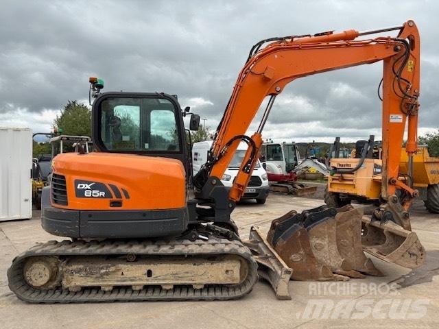 Doosan DX 85 R-3 소형 굴삭기 7톤 미만