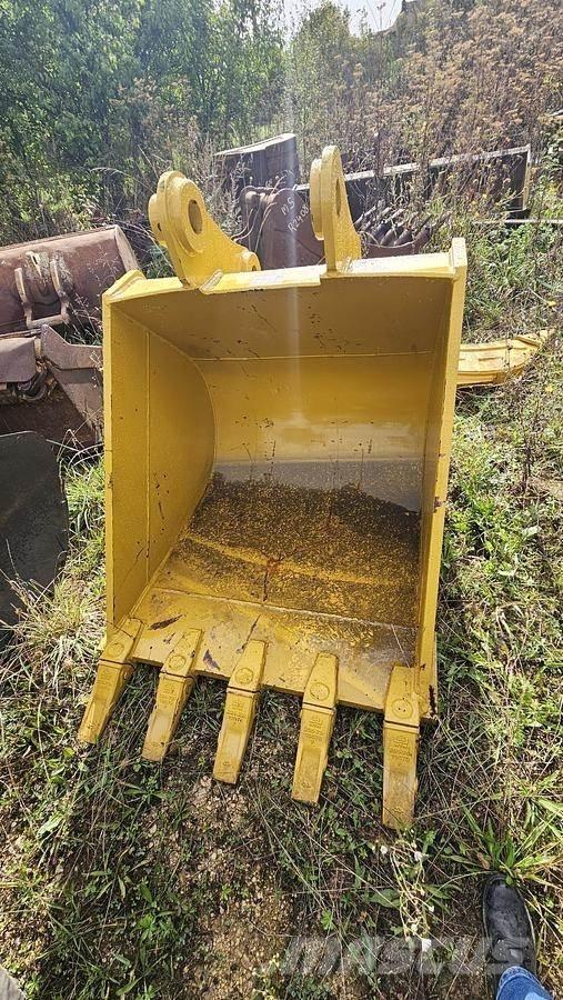 Komatsu PC200 버켓