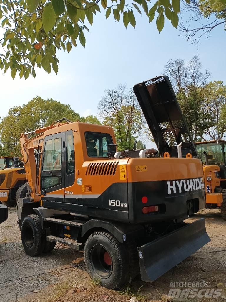 Hyundai 150W-9 대형 굴삭기 29톤 이상