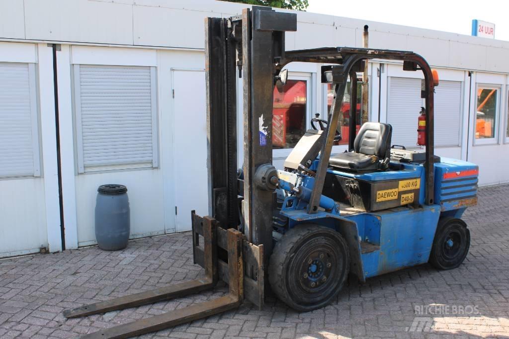 Daewoo D 40 S 디젤 지게차