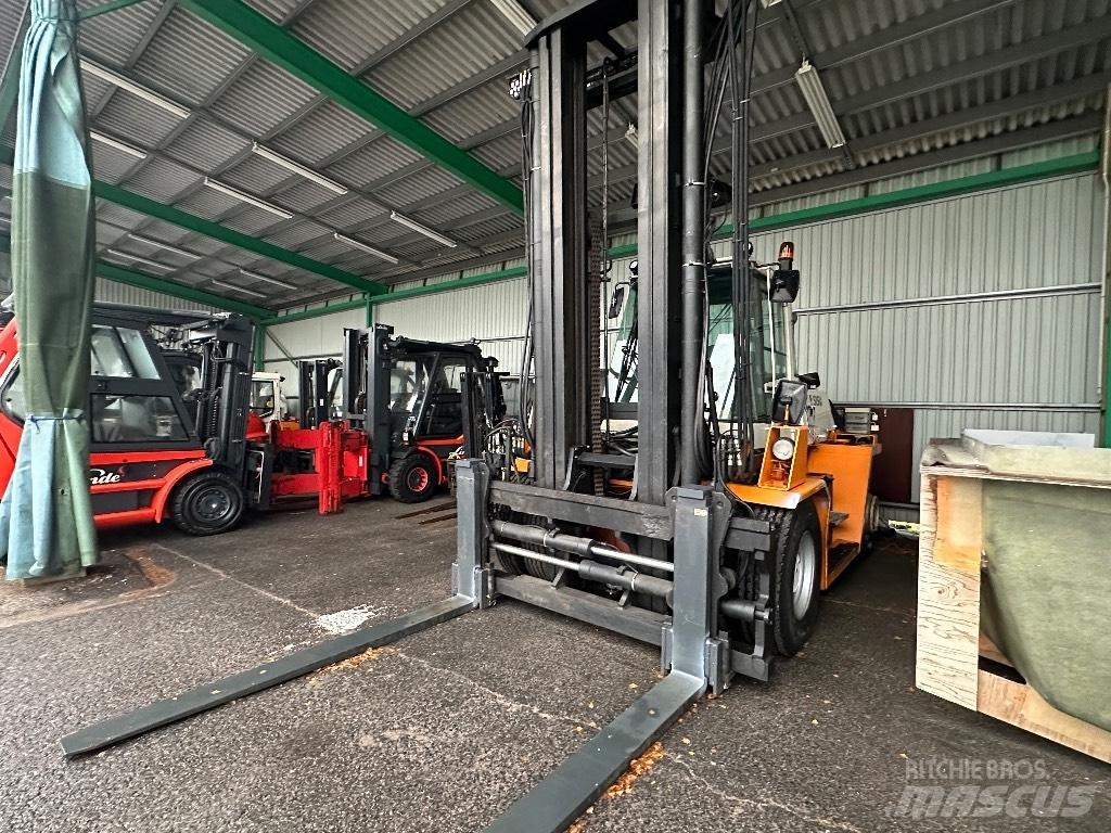 Sisu TD1206 디젤 지게차