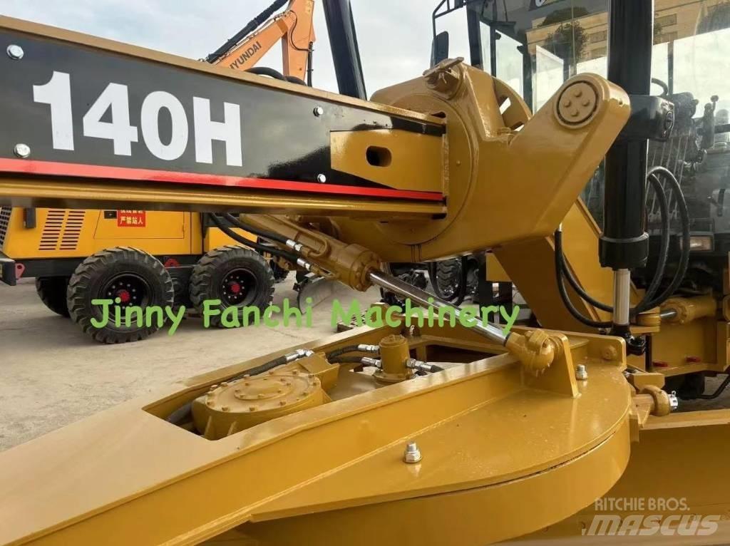CAT 140 그레이더