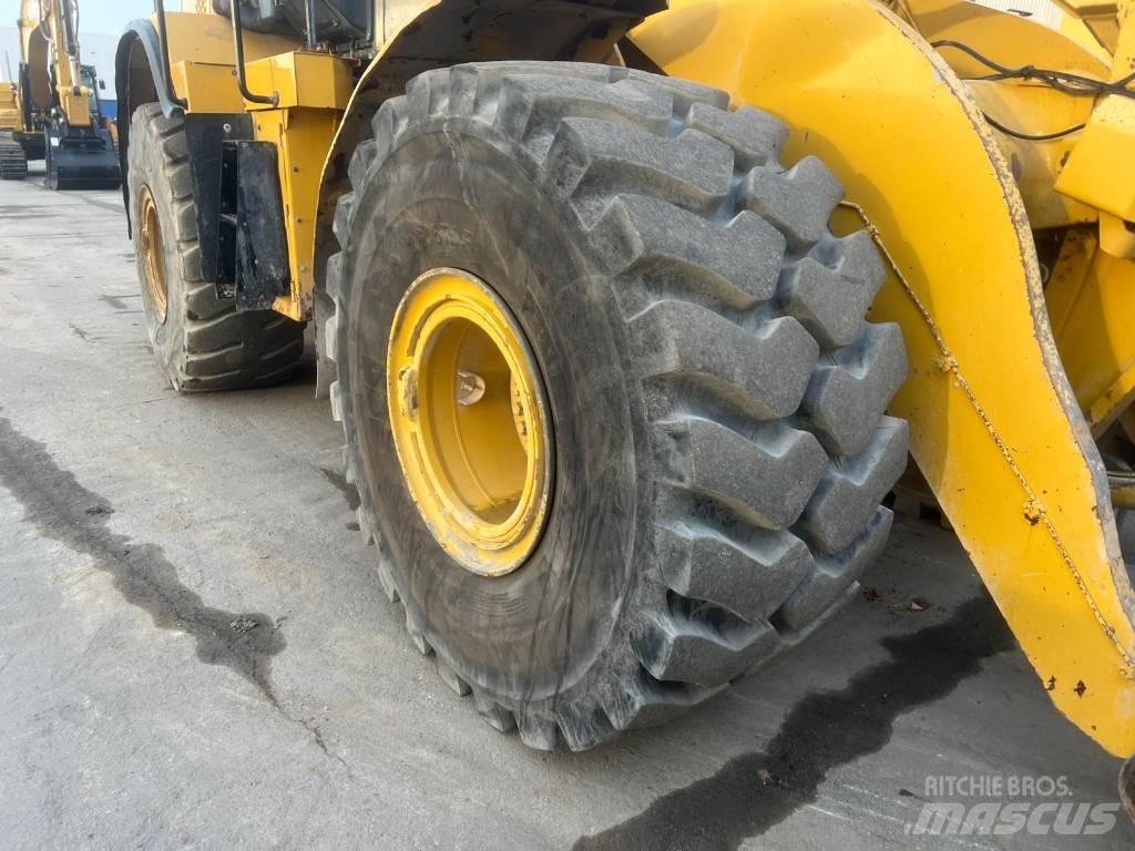 CAT 966M XE  휠로우더