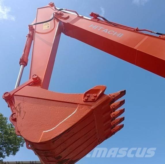 Hitachi ZX 130 대형 굴삭기 29톤 이상