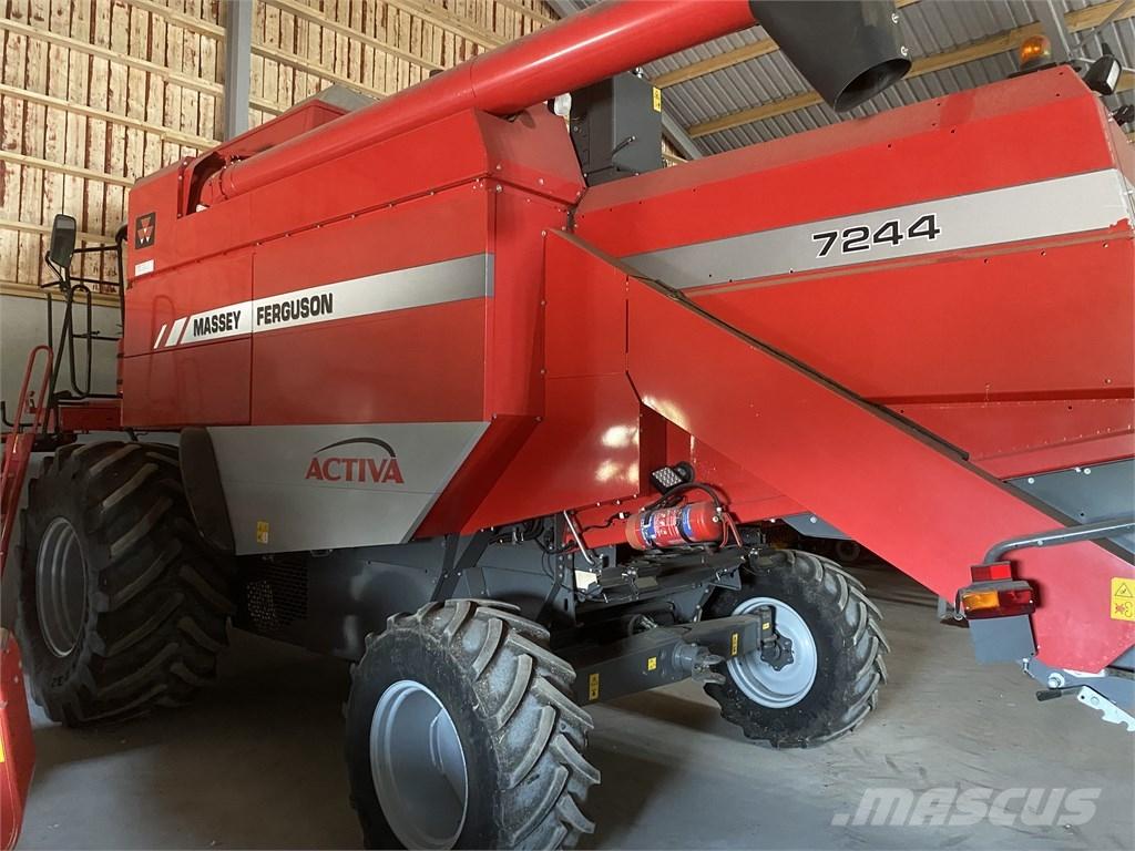 Massey Ferguson 7244 콤바인 수확기
