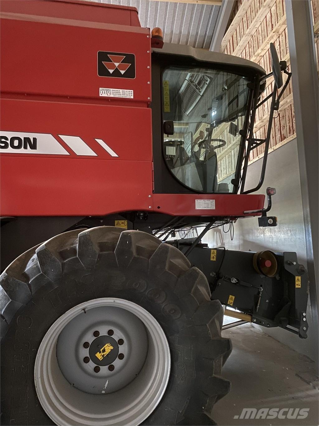 Massey Ferguson 7244 콤바인 수확기