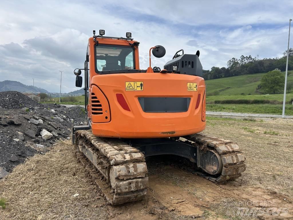 Doosan DX 140 대형 굴삭기 29톤 이상