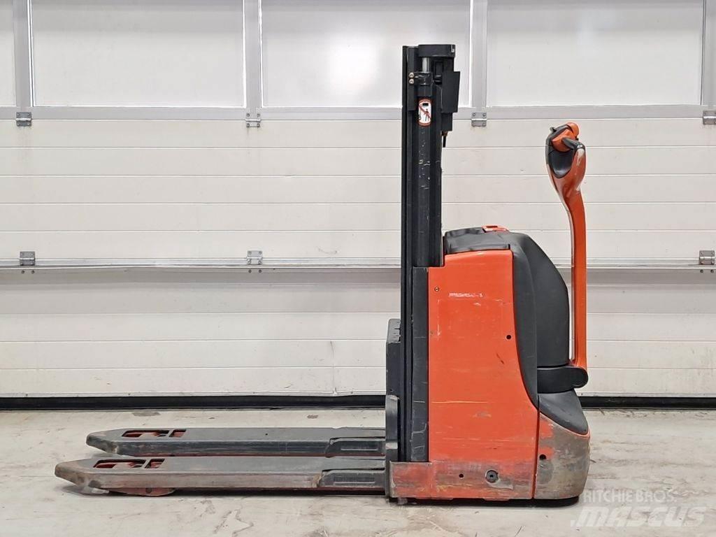 Linde D08 포크리프트