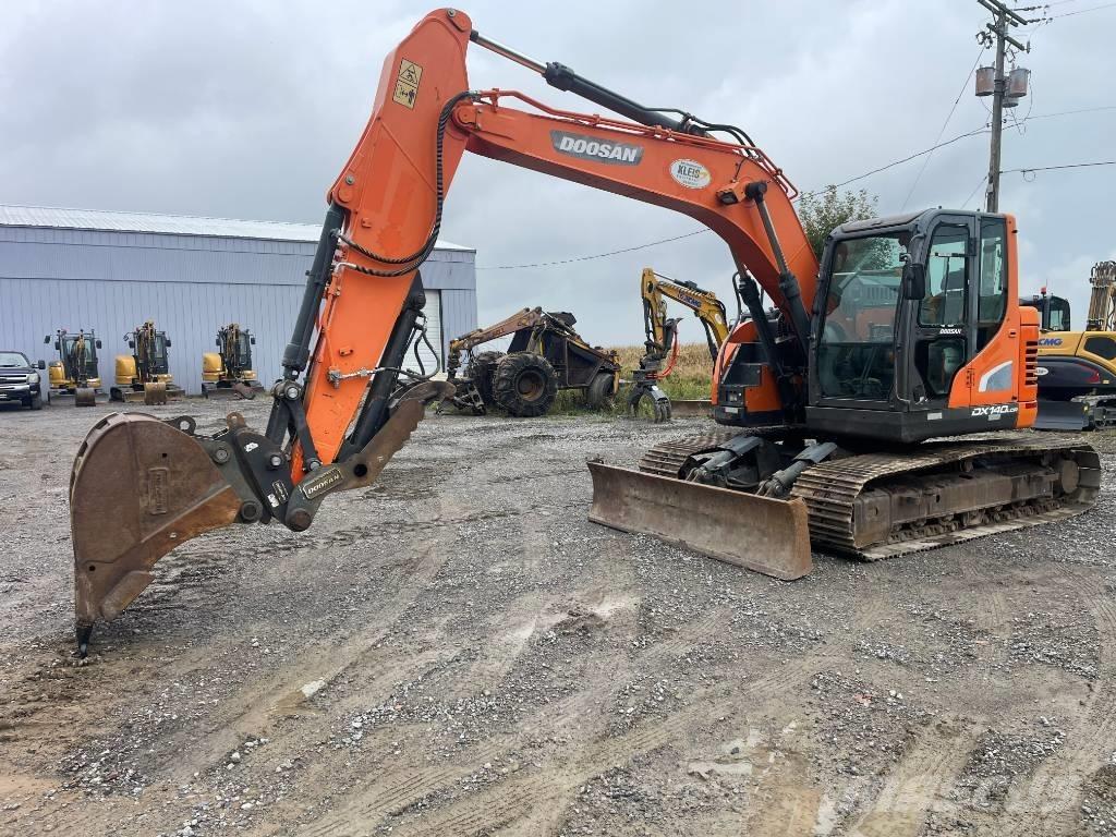 Doosan DX 140 LCR 대형 굴삭기 29톤 이상