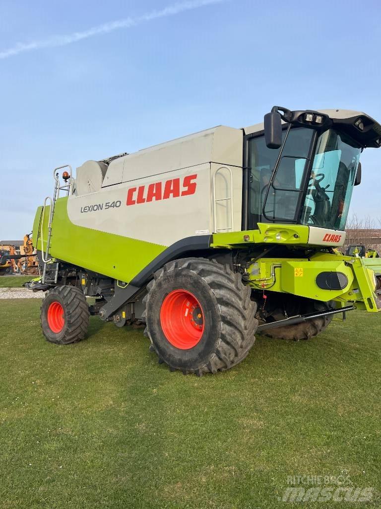 CLAAS LEXION 540 콤바인 수확기