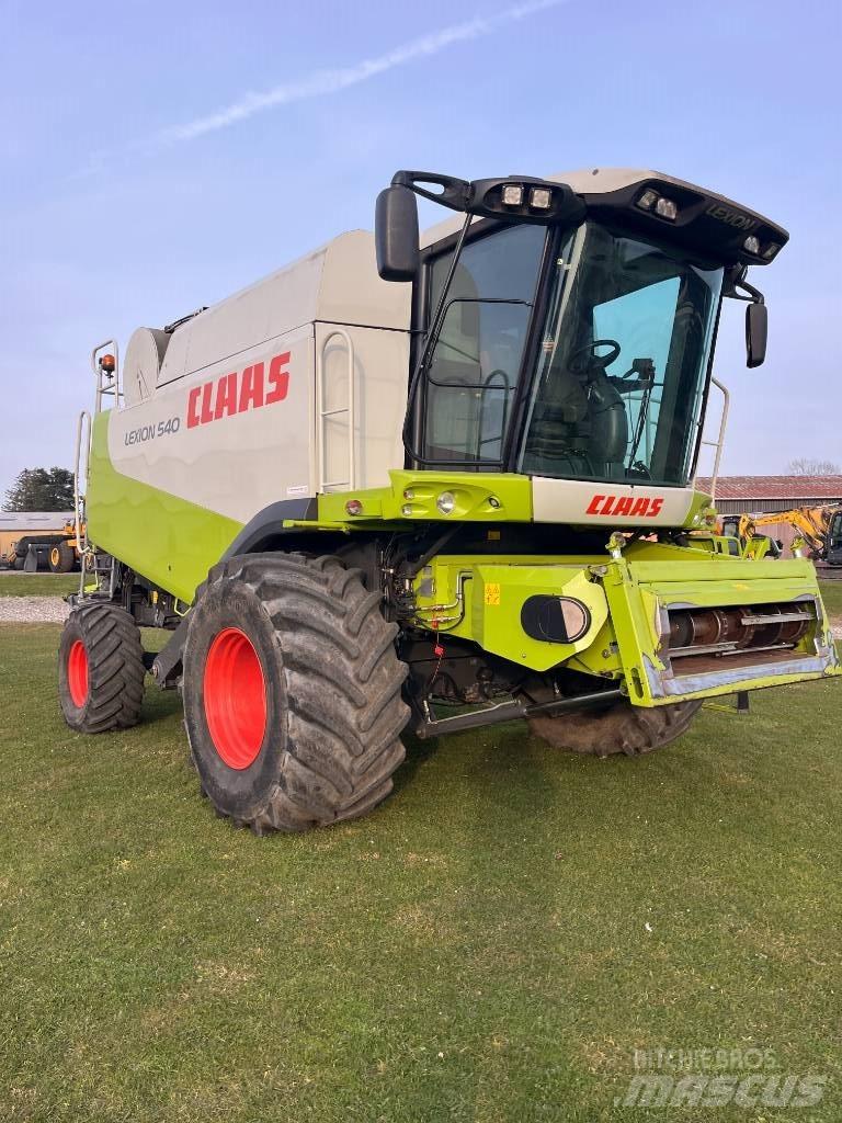 CLAAS LEXION 540 콤바인 수확기
