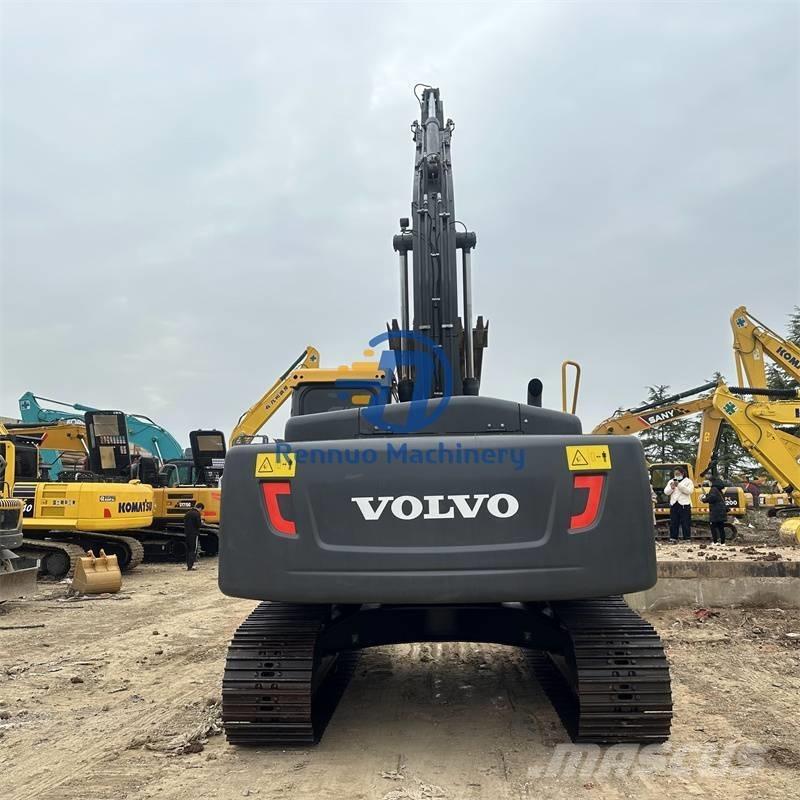 Volvo EC 240 대형 굴삭기 29톤 이상
