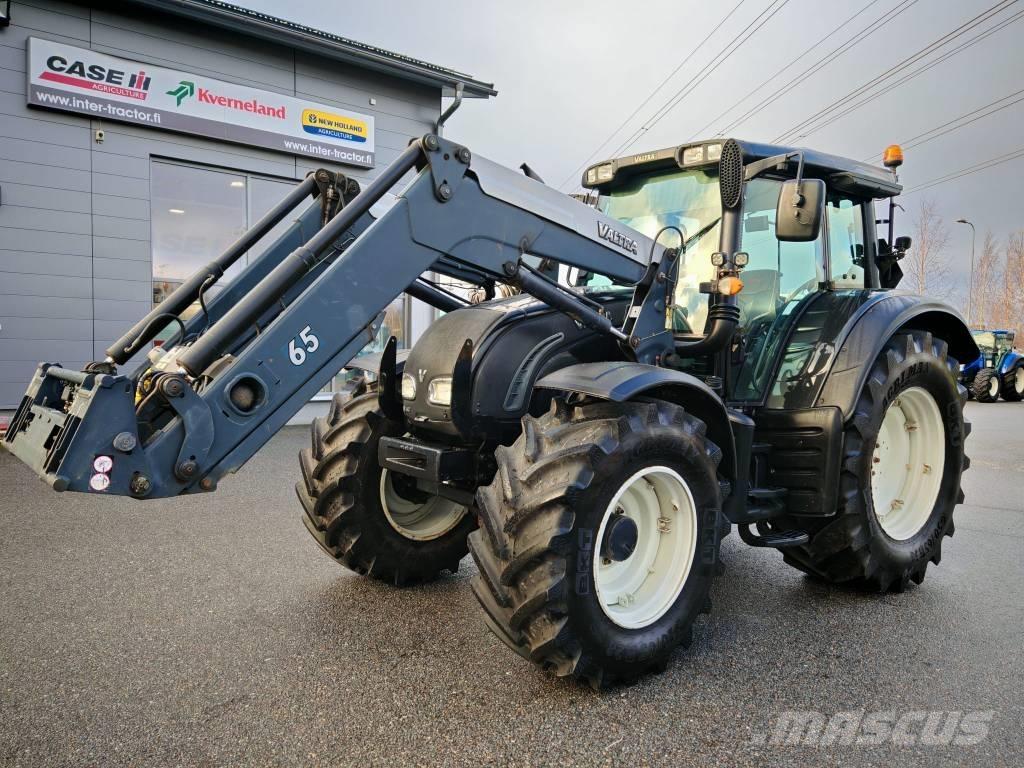 Valtra N 142 Versu 트랙터