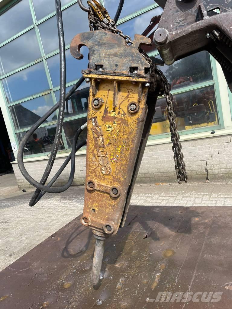 Indeco CW 10 브레이커