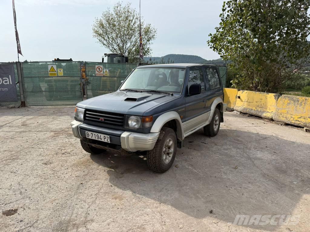 Mitsubishi Montero 자동차