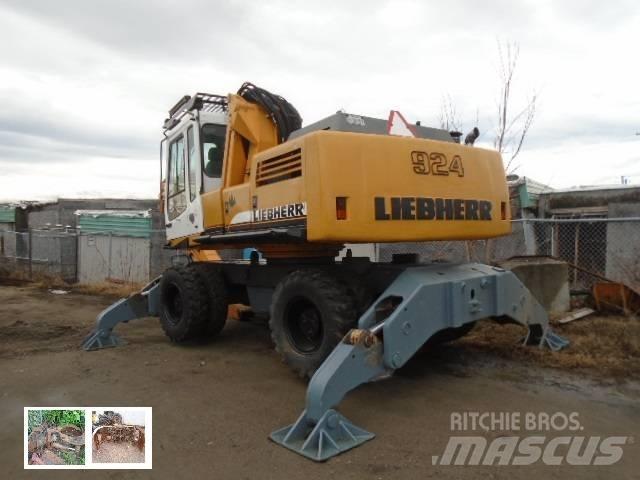 Liebherr A 924  휠 굴삭기
