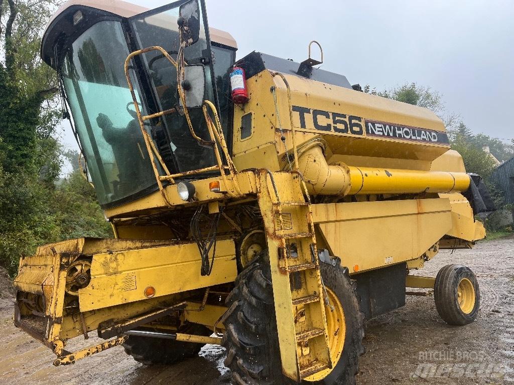 New Holland T56 콤바인 수확기