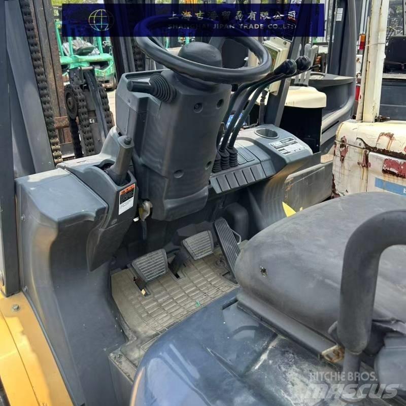 CAT 35 디젤 지게차