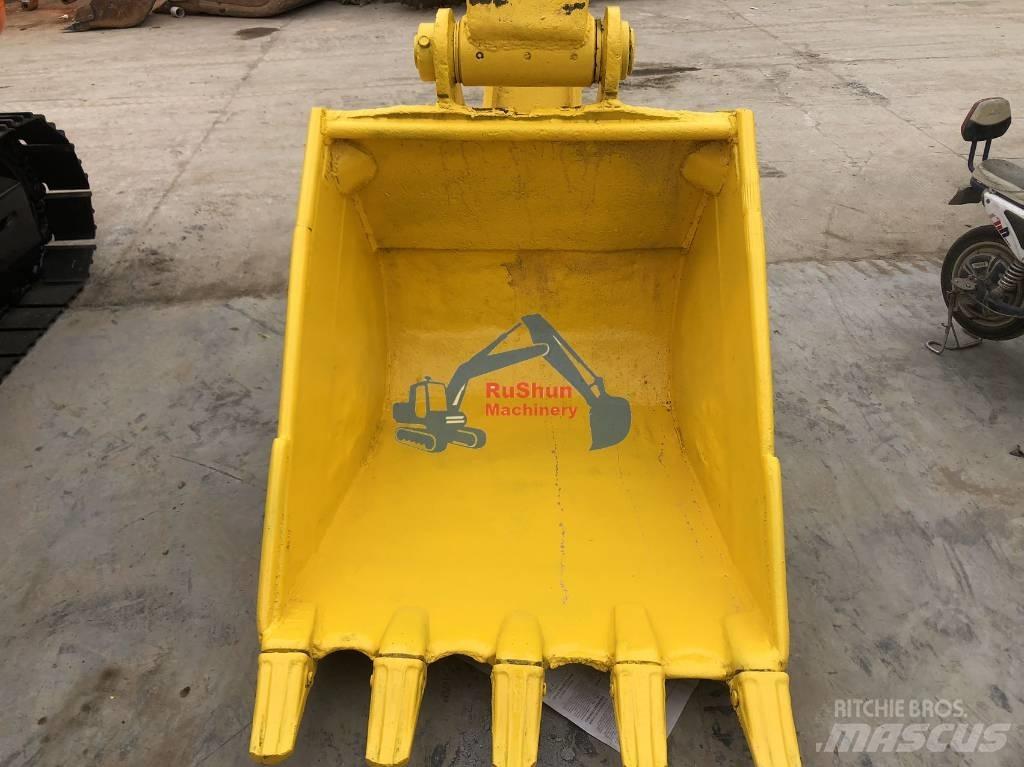 Komatsu PC200-6 중형굴삭기 7톤-28톤