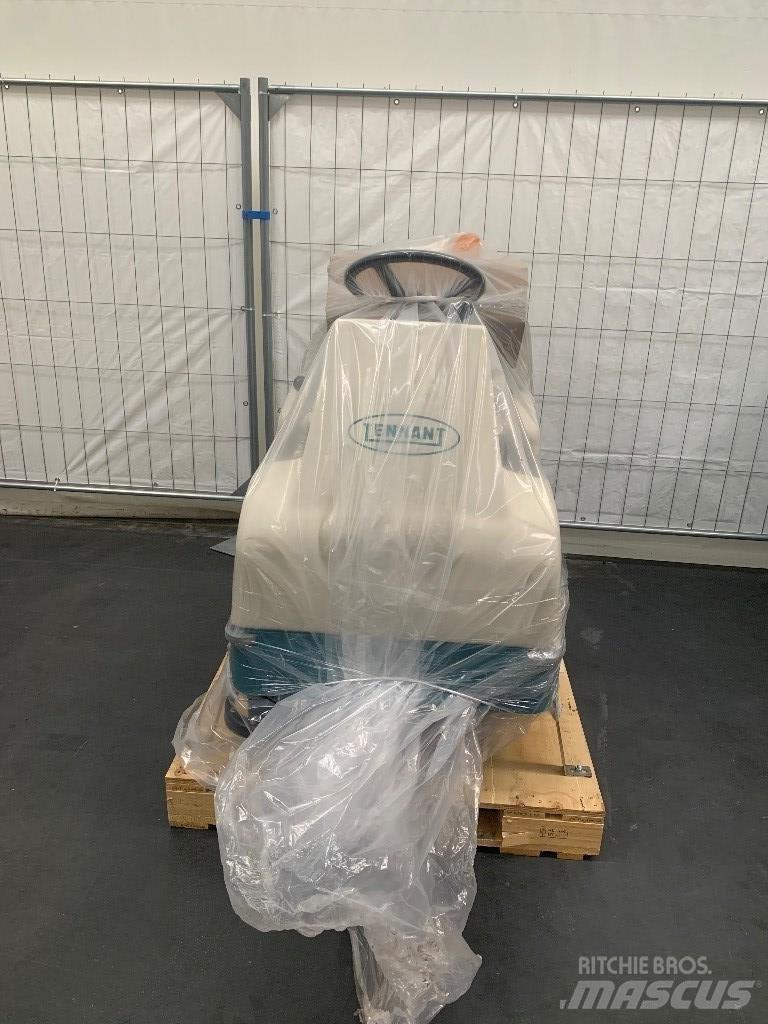 Tennant 6100 도로 청소차