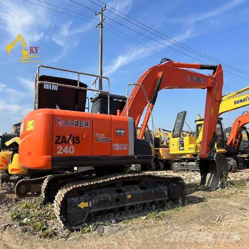 Hitachi ZX 240 대형 굴삭기 29톤 이상