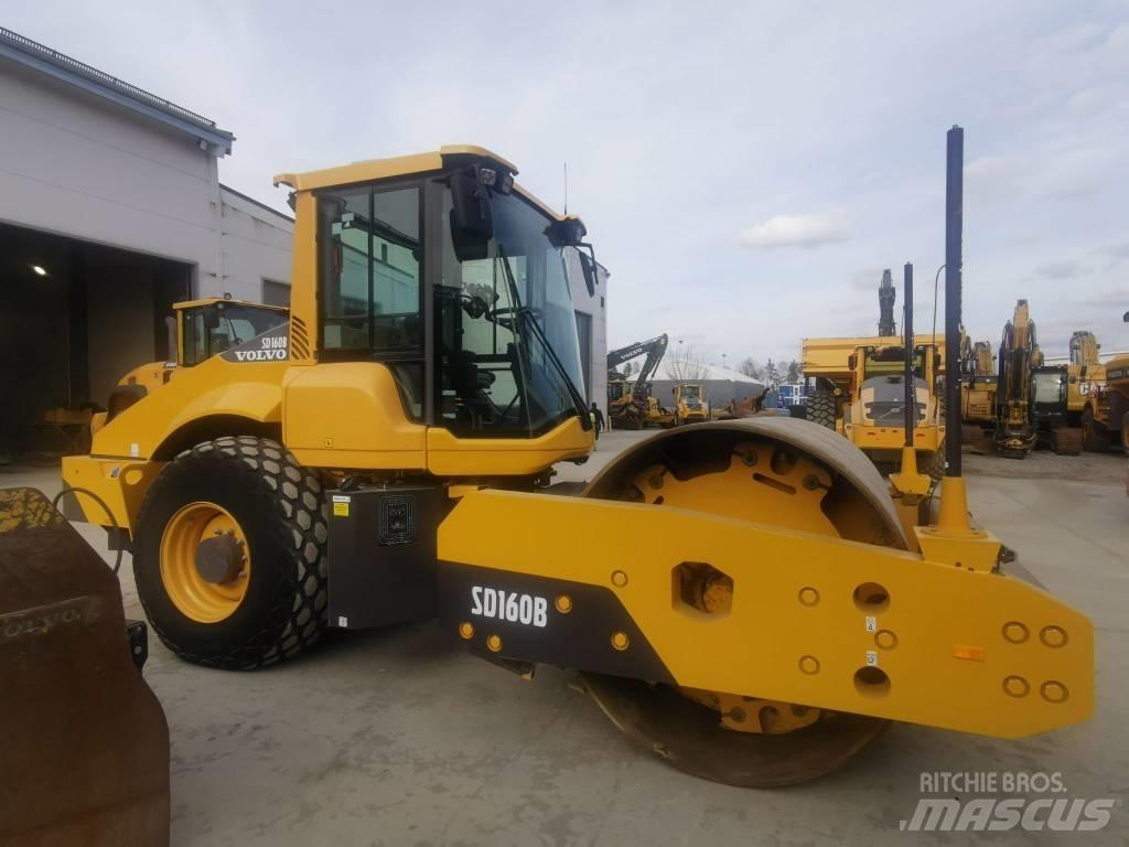 Volvo SD 160 B 싱글 드럼 롤러