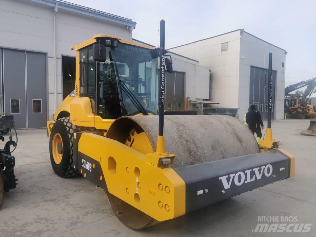 Volvo SD 160 B 싱글 드럼 롤러