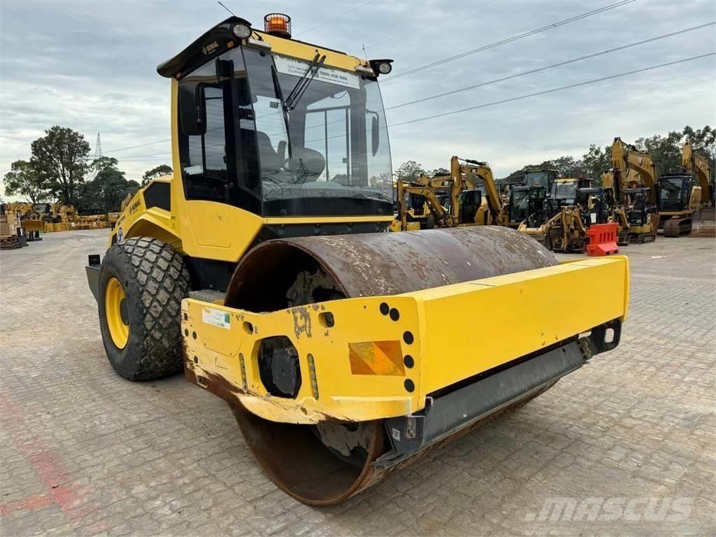 BMW 213D 싱글 드럼 롤러